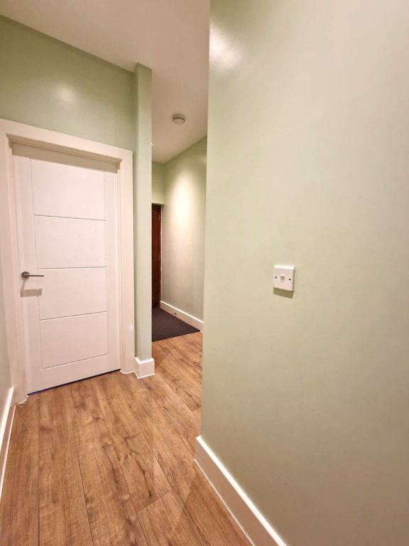 Property photo 3 of 18 Hallway