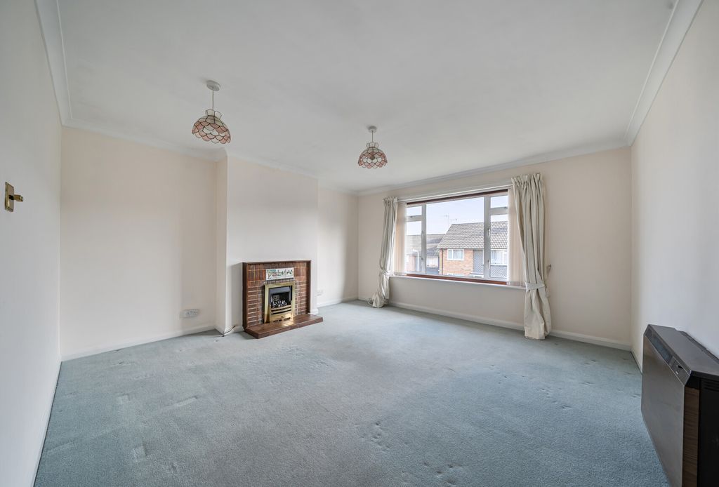Property photo 3 of 8 1435048-10-69c160...