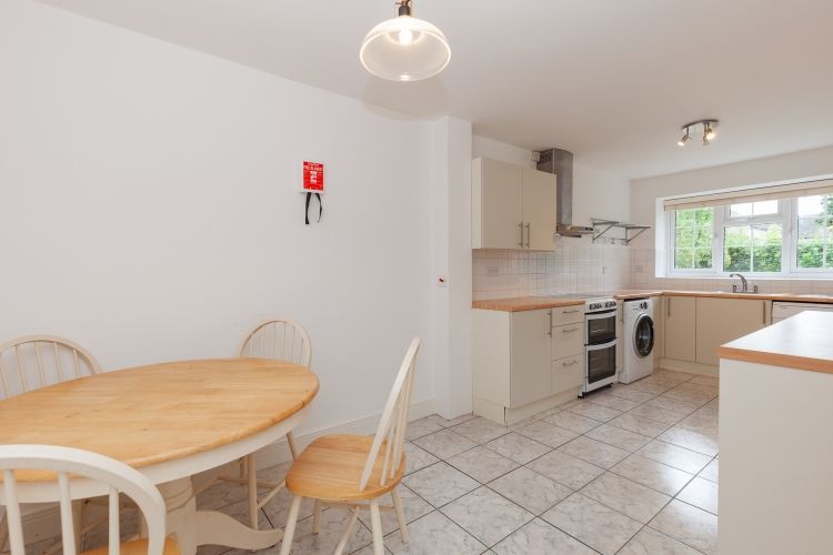 Property photo 2 of 9 300656