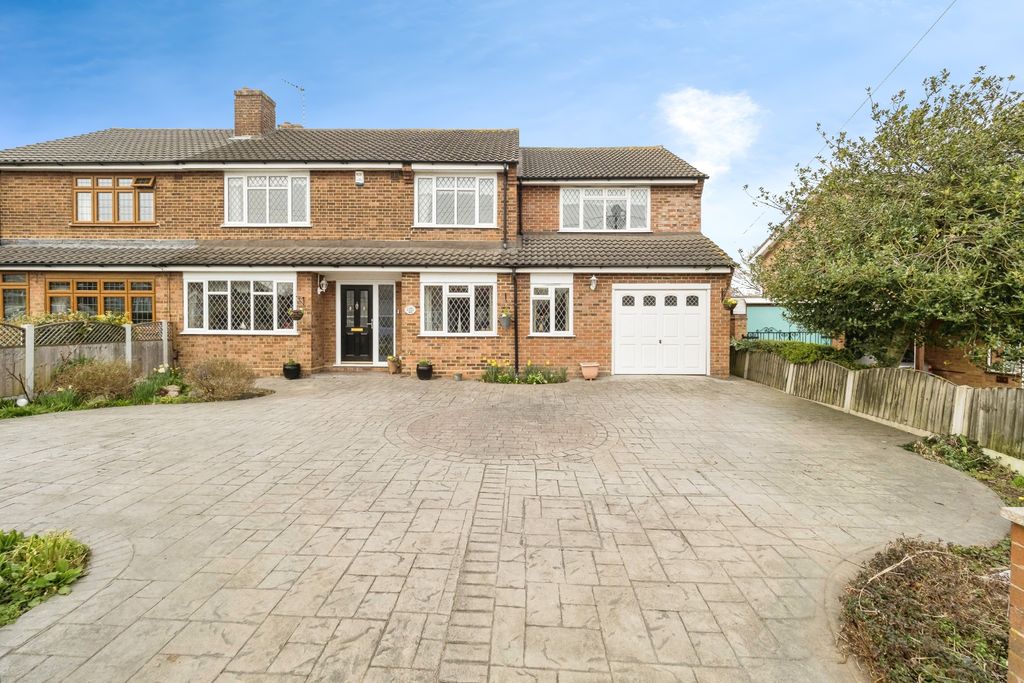 Property photo 1 of 32 Photography