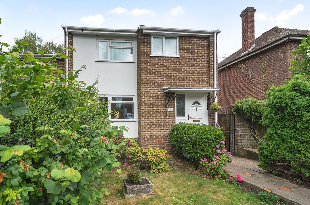 Property photo 1 of 12 1313704-19-685Ad3...