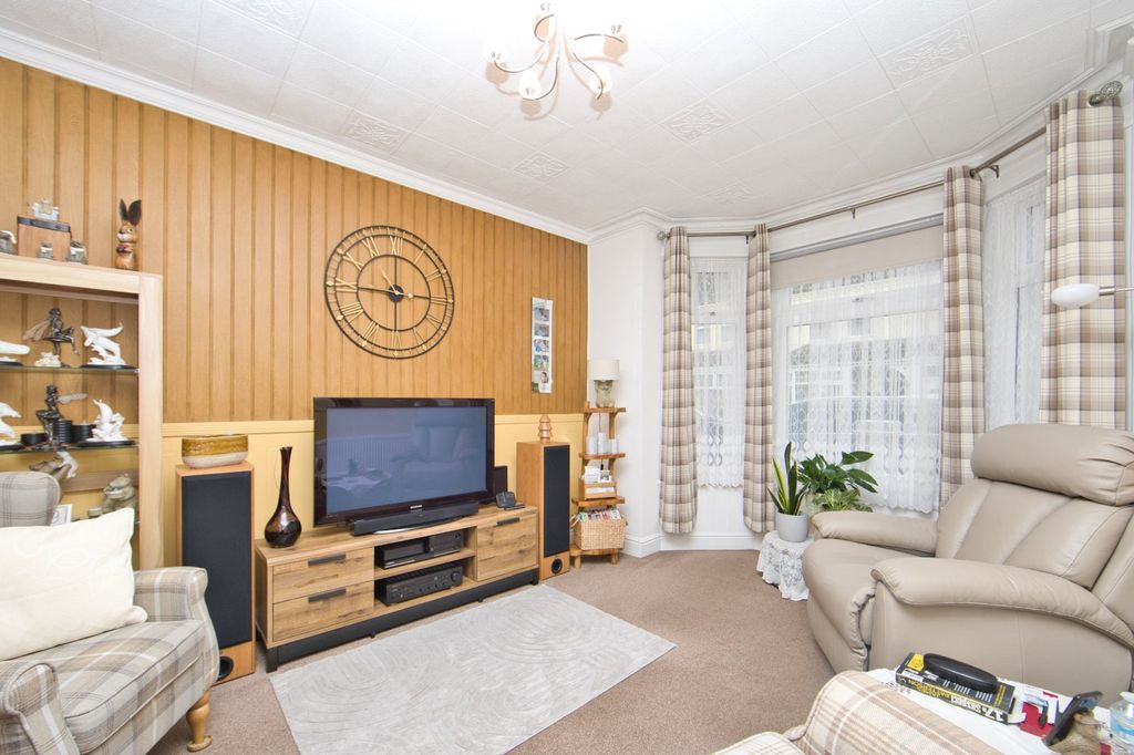 Property photo 2 of 9 Picture 2