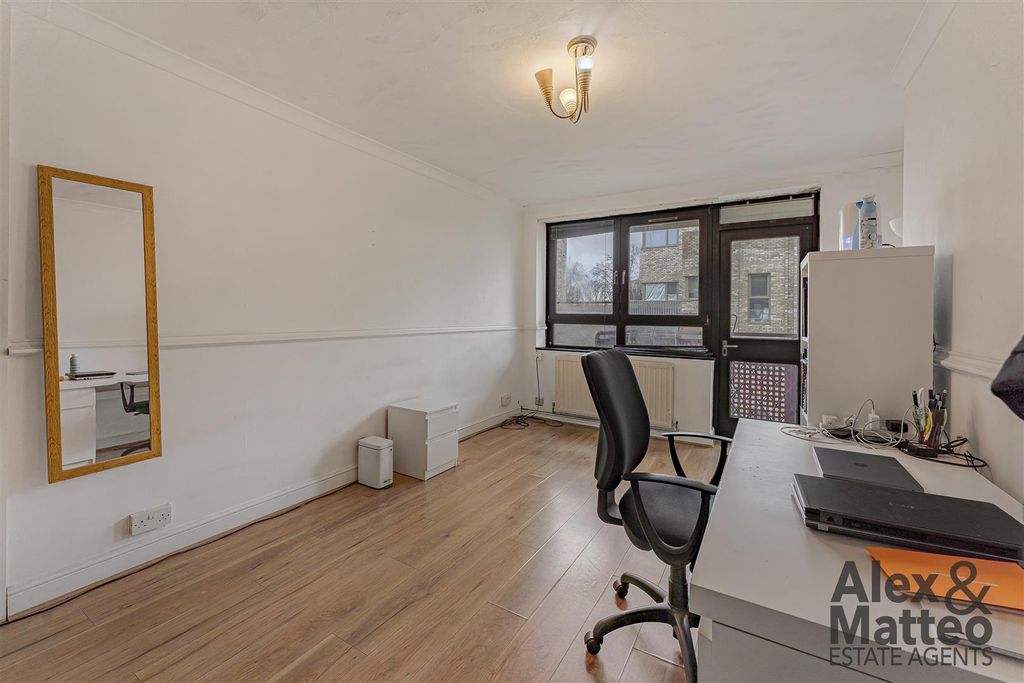 Property photo 3 of 14 John Brent House