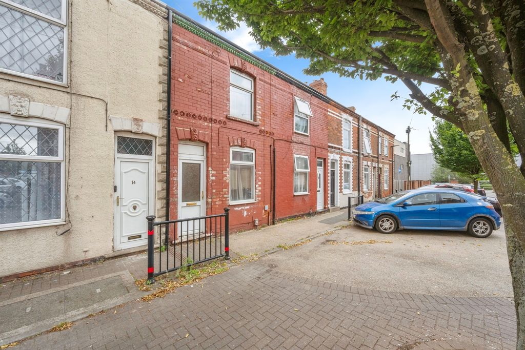 Property photo 2 of 17