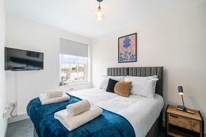 Property photo 1 of 25