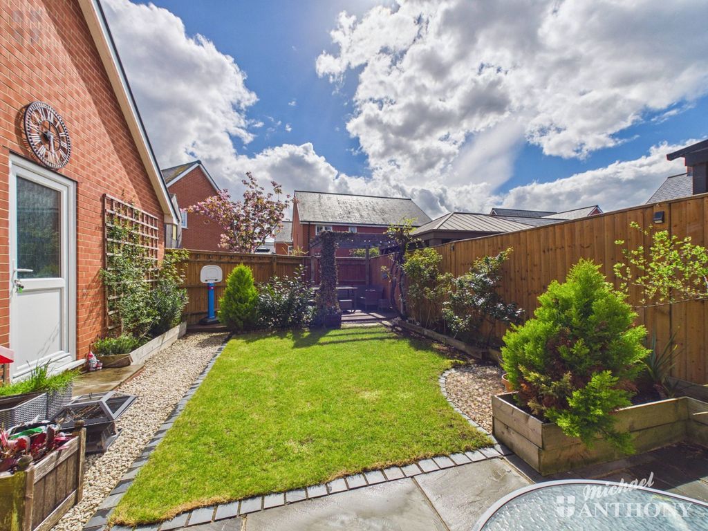 Property photo 3 of 15 Cam03218G0-Pr0982-Still014