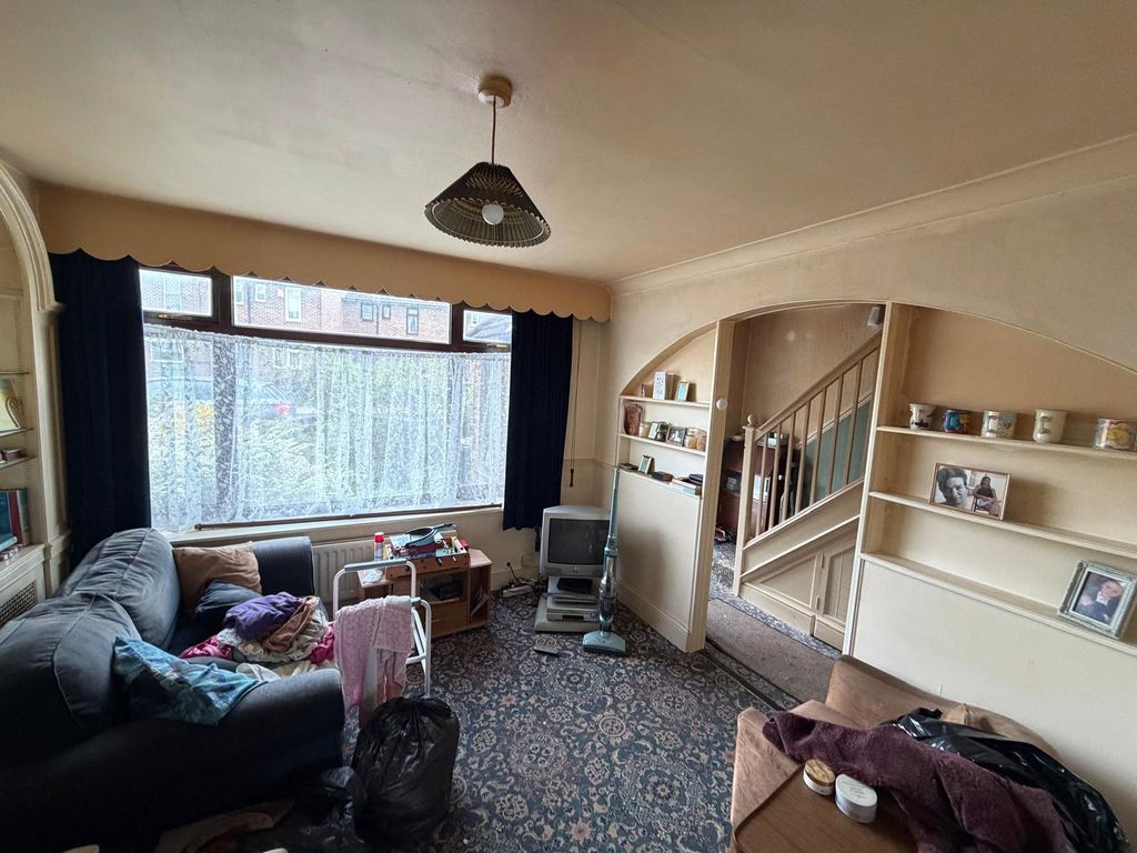 Property photo 2 of 15 Picture No. 18