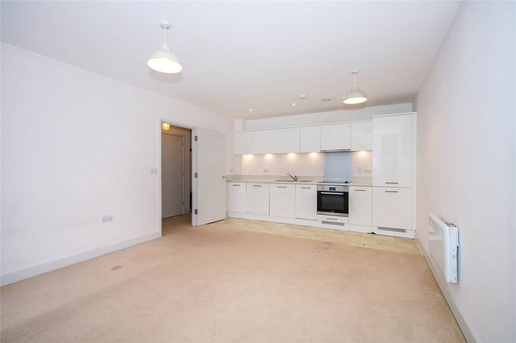 Property photo 2 of 9 3