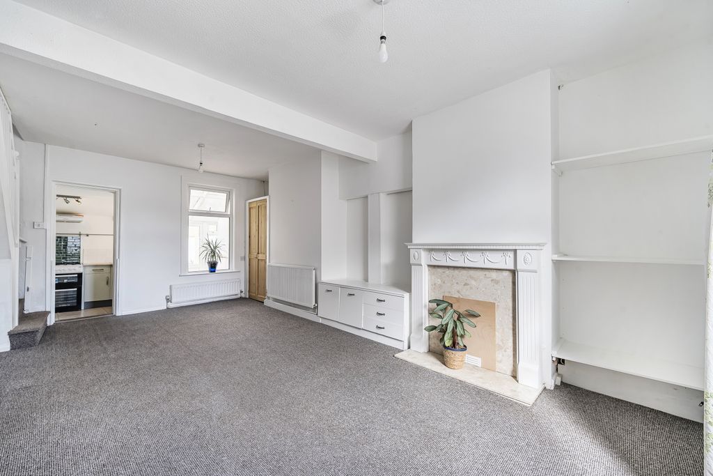 Property photo 3 of 17 1346165-7-68Aeea62193A7