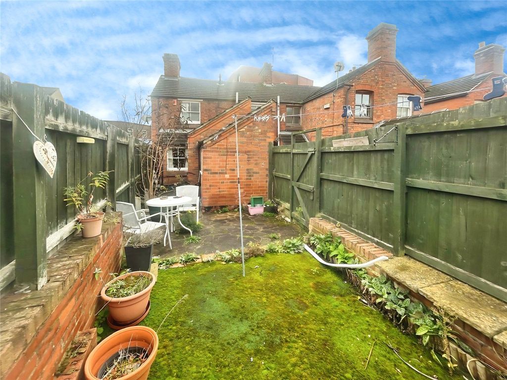 Property photo 2 of 15 Garden