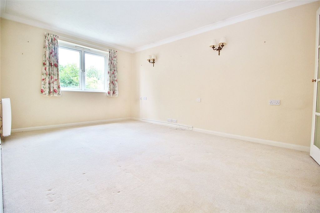 Property photo 2 of 16 Picture No. 03