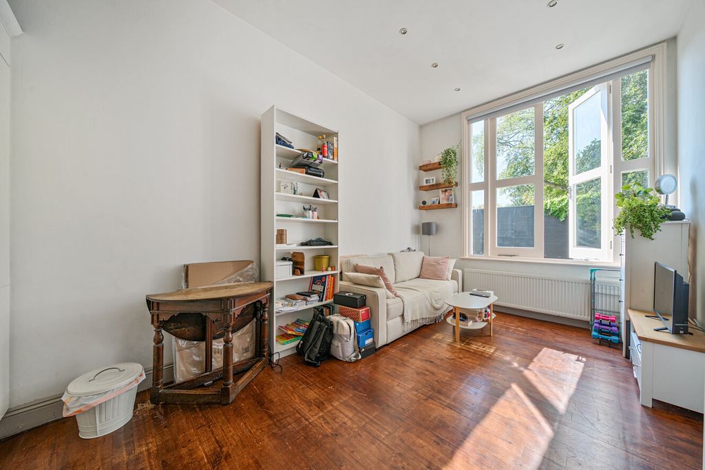 Property photo 3 of 13 2-6A6c66c8458De-1...