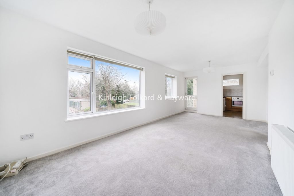 Property photo 1 of 6 9ce70E33-8E95-444F-A