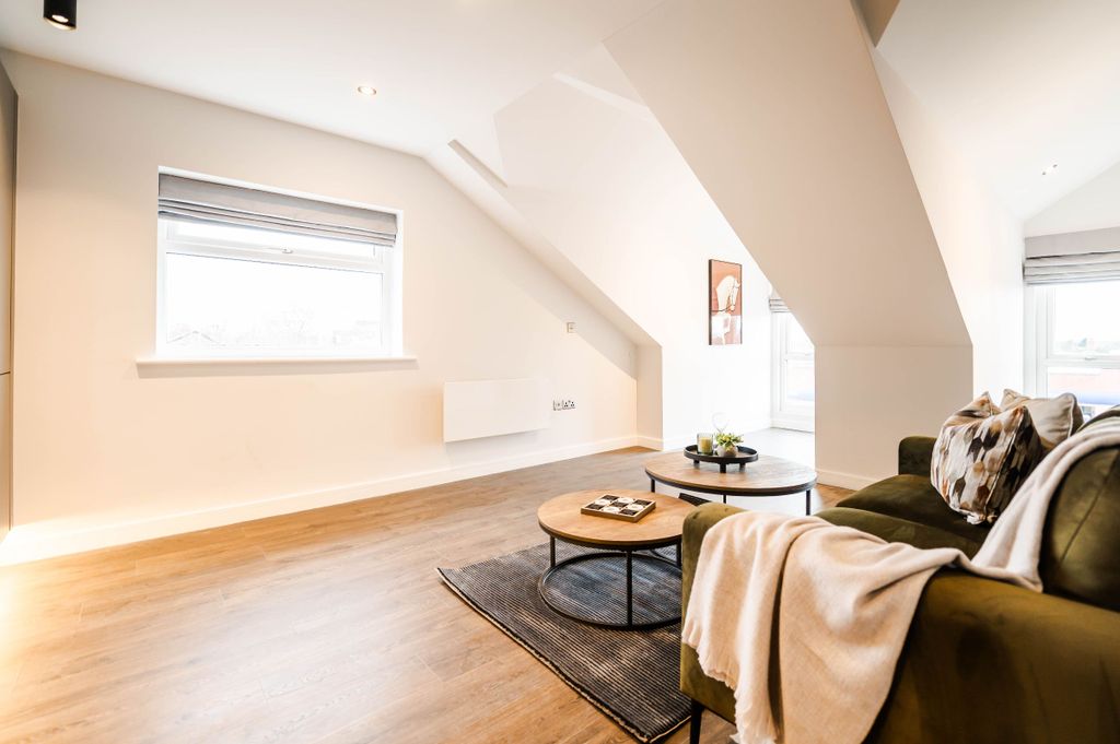 Property photo 2 of 50