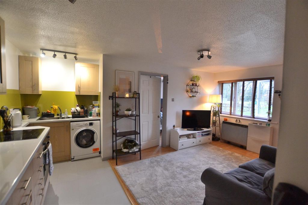 Property photo 3 of 8 Csc_0051.Jpg