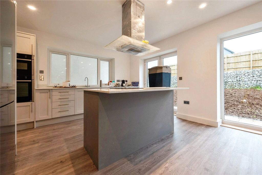 Property photo 3 of 12 Picture No. 08