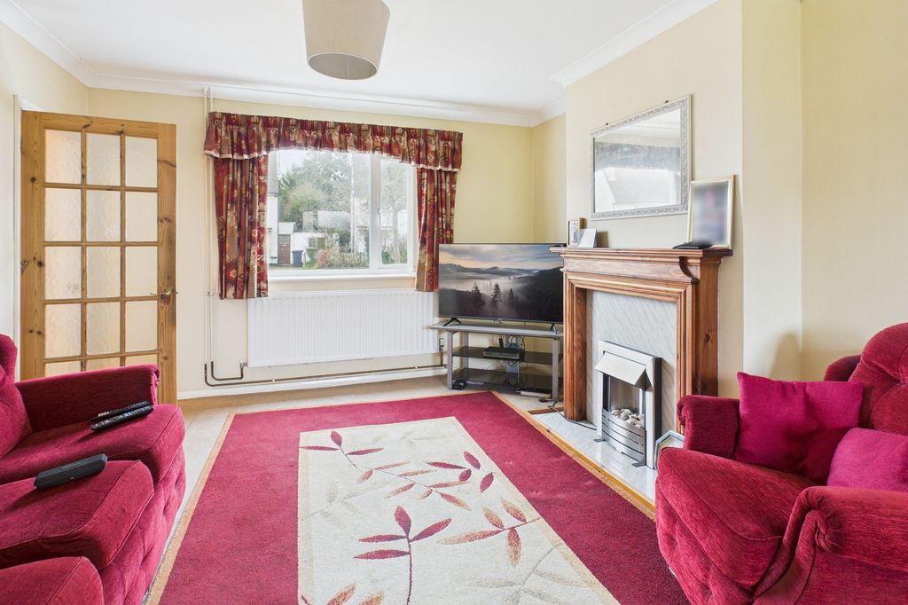 Property photo 3 of 10 Cam02545G0-Pr0548-Still003