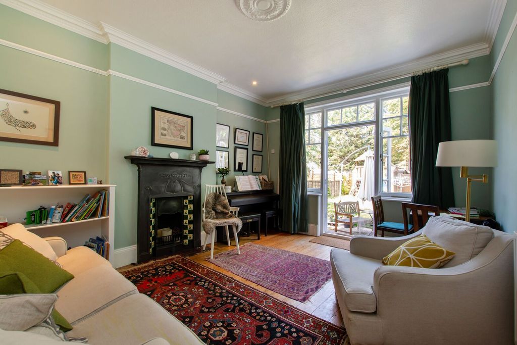 Property photo 1 of 16