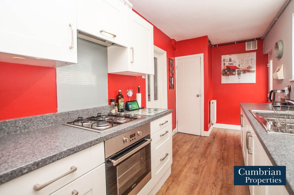 Property photo 2 of 13 Kitchen