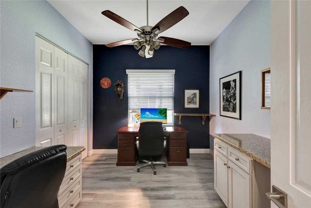 Property photo 3 of 31 <Alttext/>