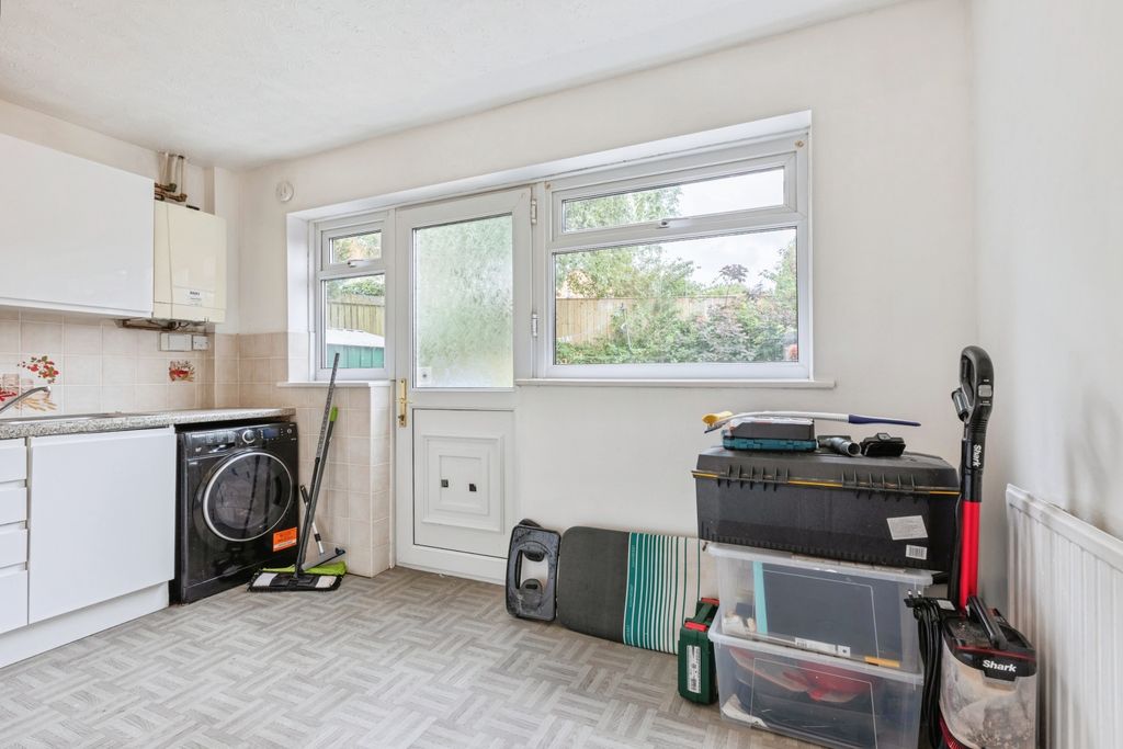 Property photo 3 of 13