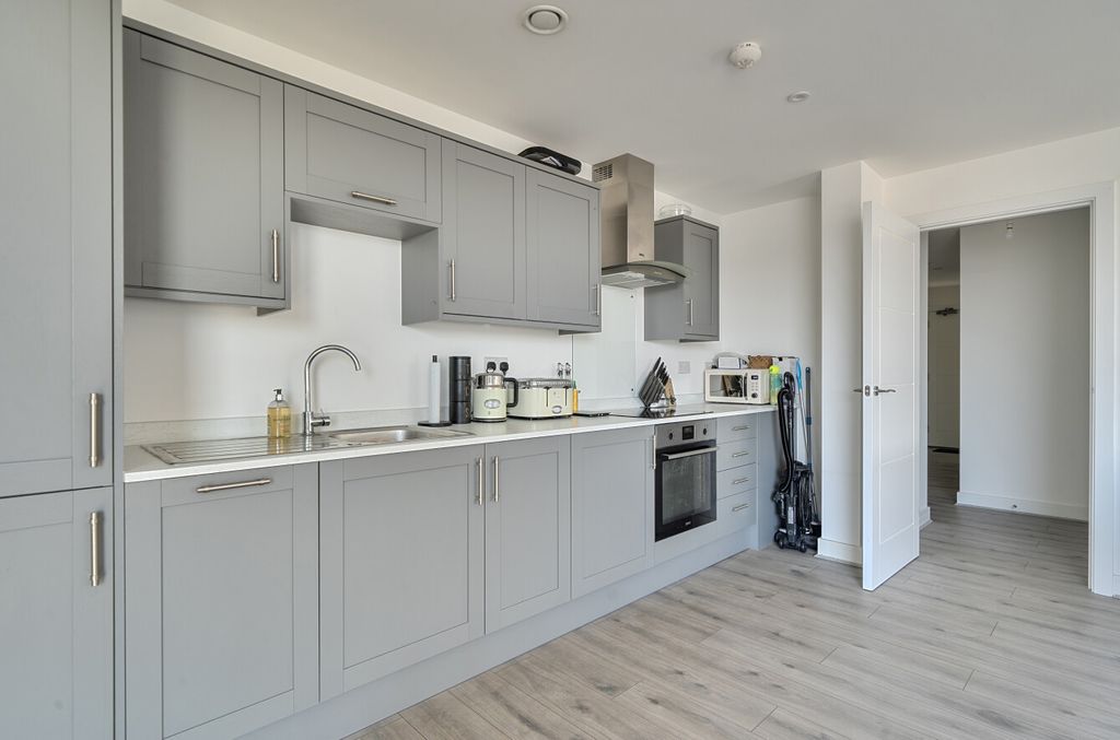 Property photo 3 of 12 1432061-21-69Bc10...