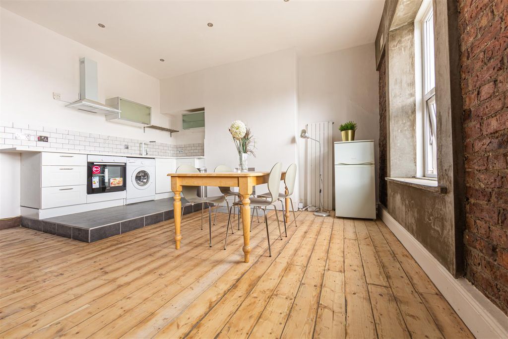 Property photo 3 of 9 0U5A9471-Hdr.Jpg