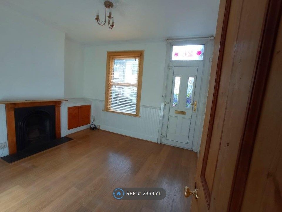 Property photo 2 of 14 Lounge