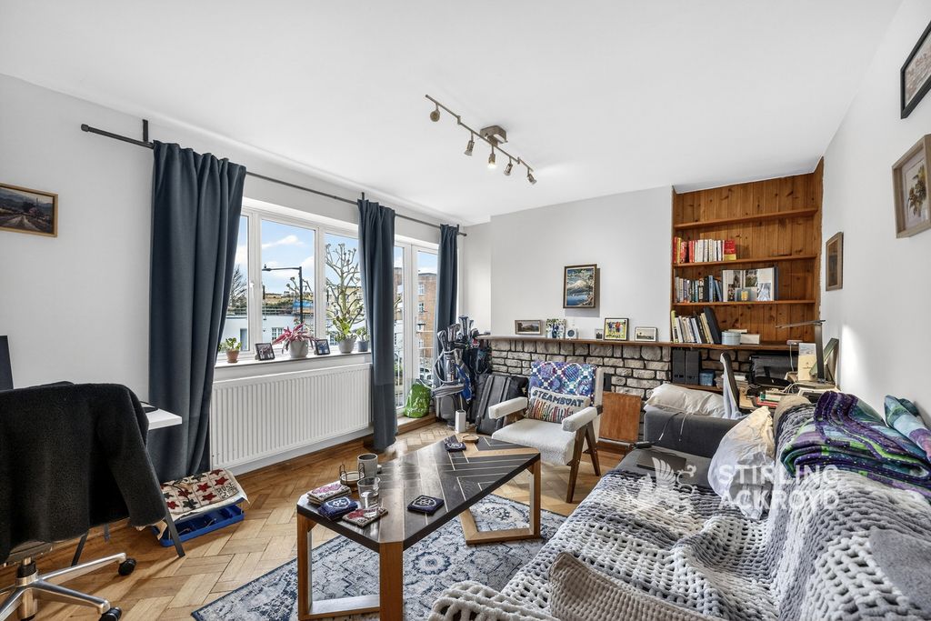 Property photo 2 of 20 Reception Room