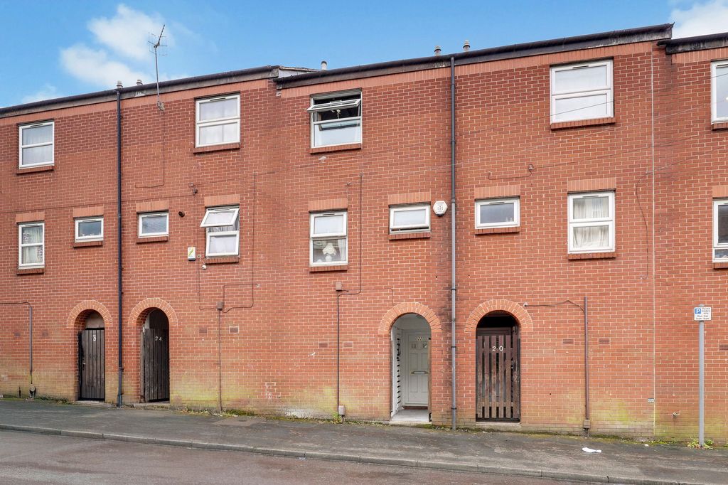 Property photo 1 of 11