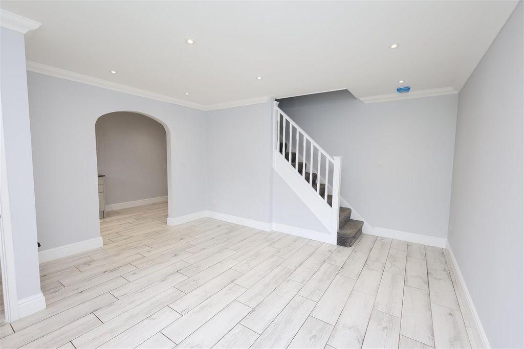 Property photo 2 of 13 Reception Room