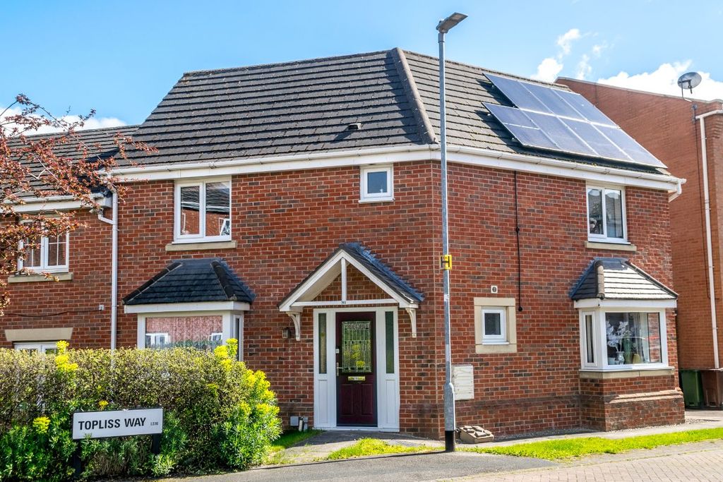 Property photo 1 of 33