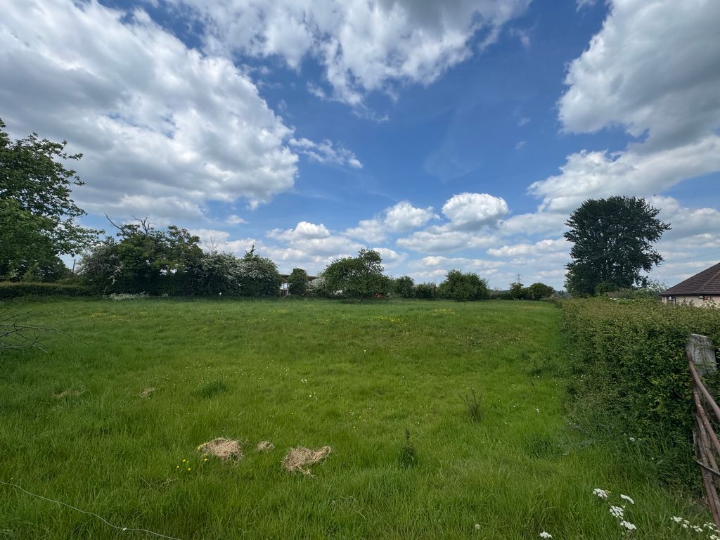 Property photo 3 of 3
