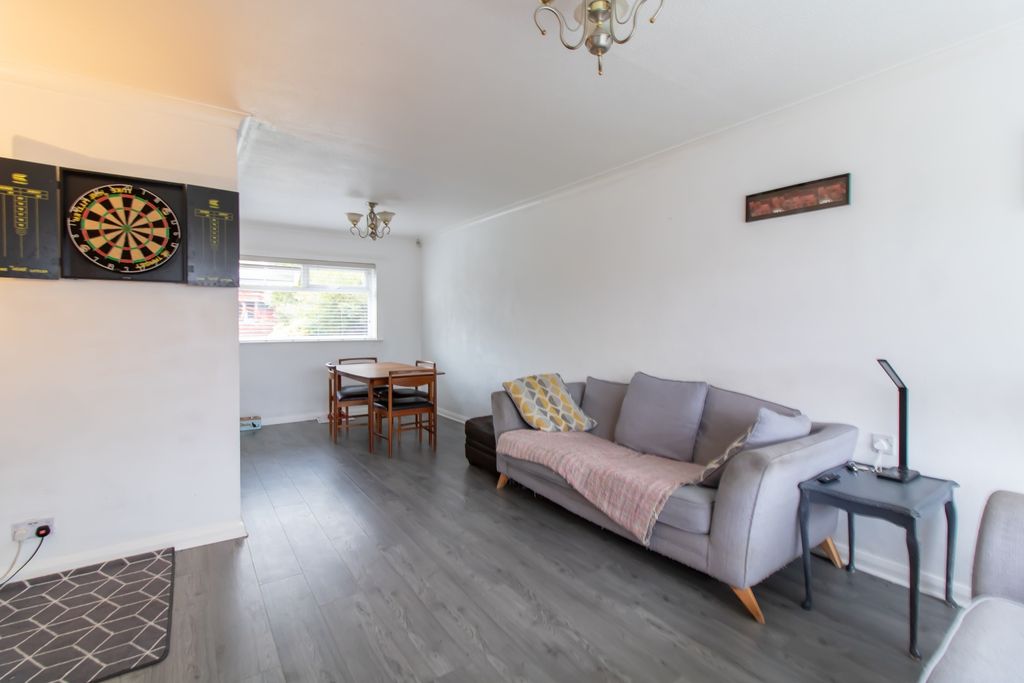 Property photo 3 of 16 Image 2