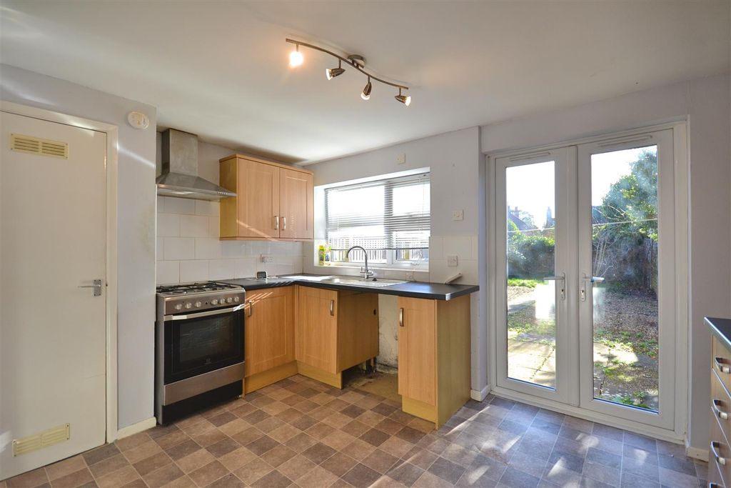 Property photo 3 of 14 4 (6).Png