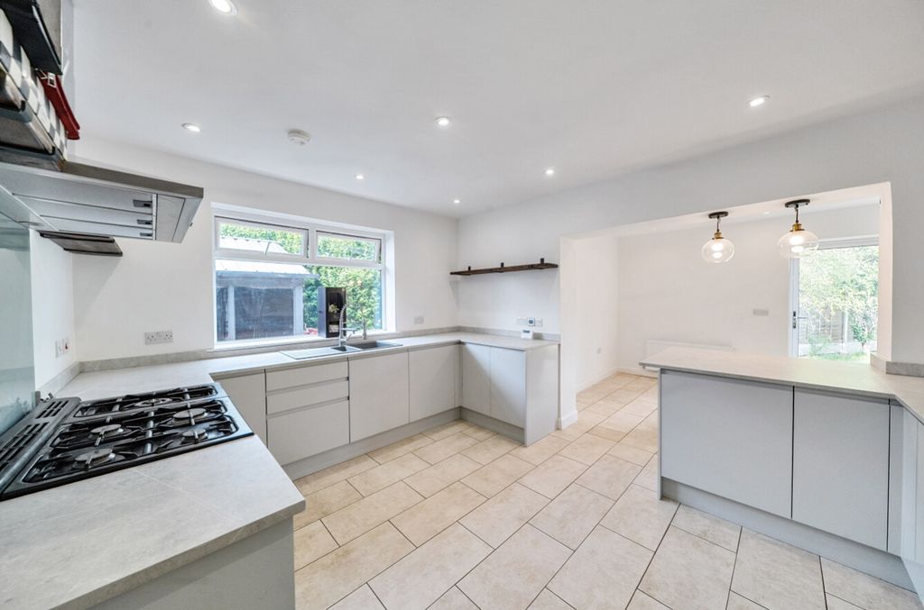 Property photo 2 of 15 Kitchen