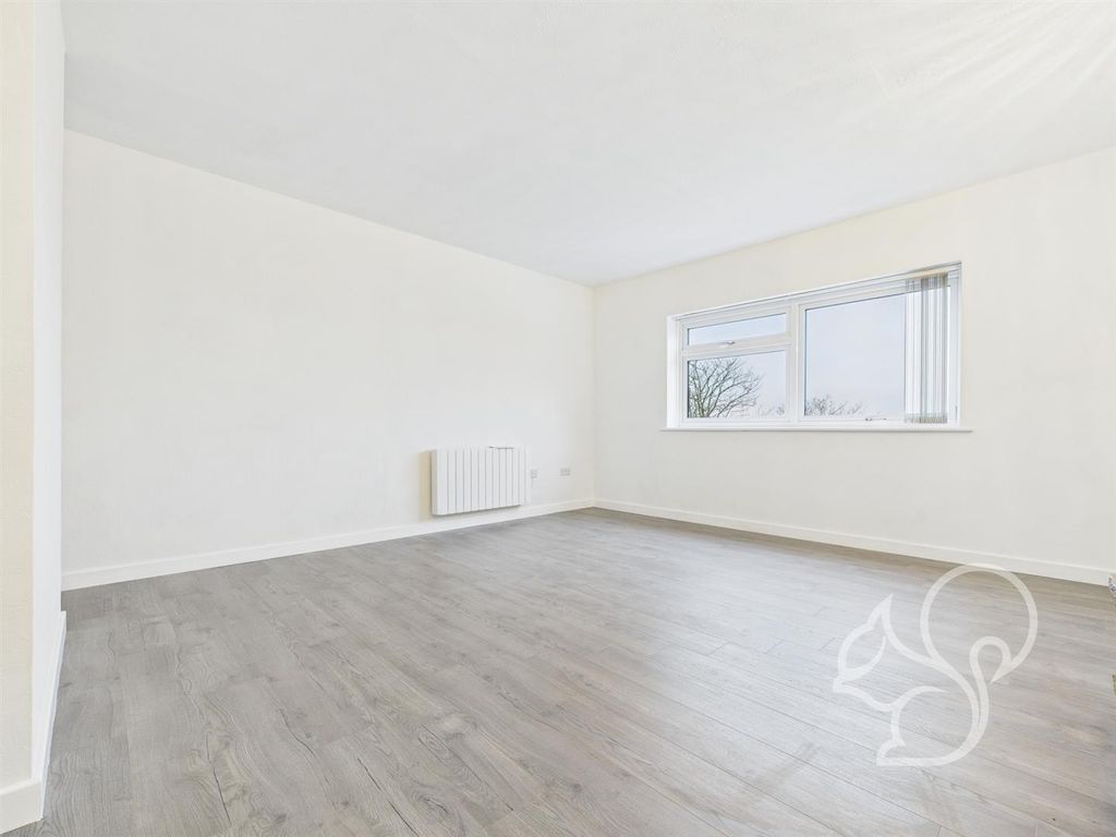 Property photo 3 of 12 Living Room