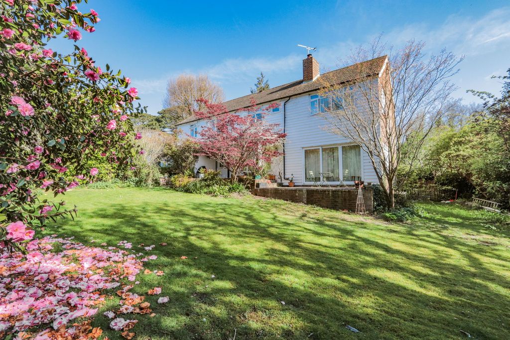 Property photo 2 of 18