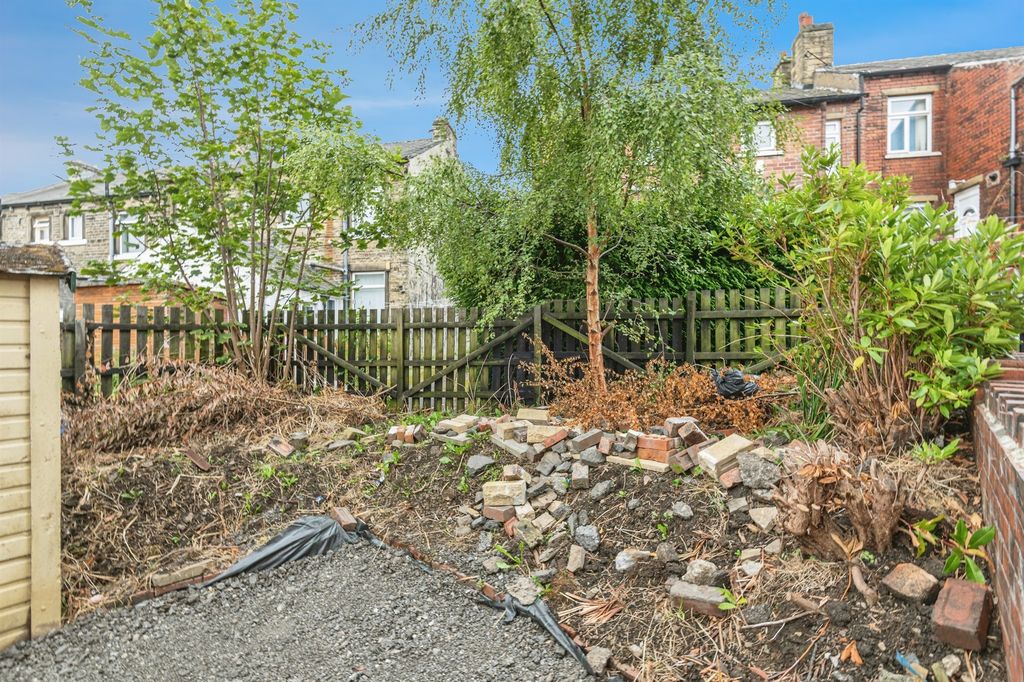 Property photo 2 of 4