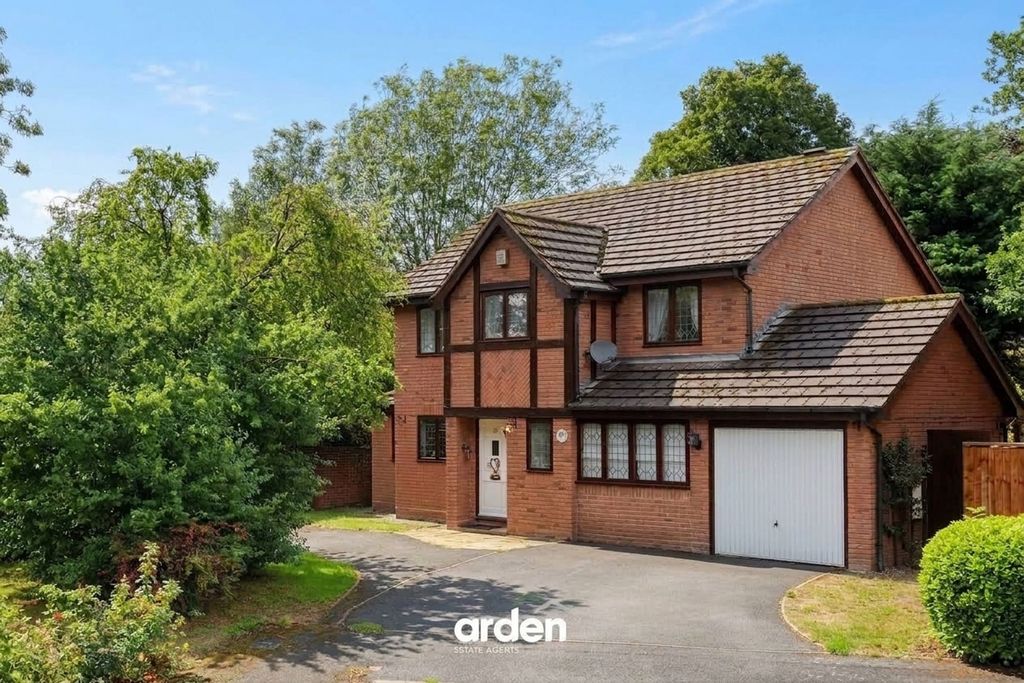 Property photo 1 of 18