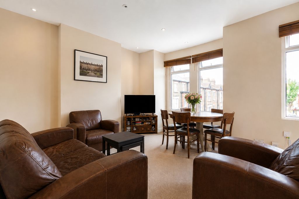 Property photo 1 of 12 Picture No. 24