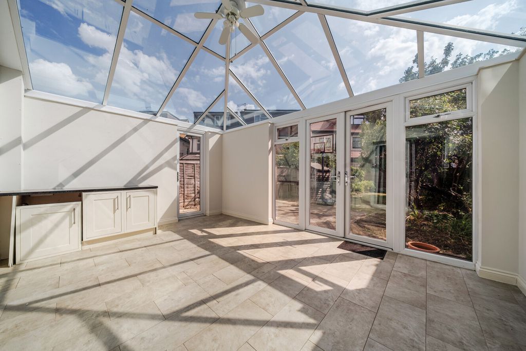 Property photo 3 of 16 1494951-14-6A58F2...