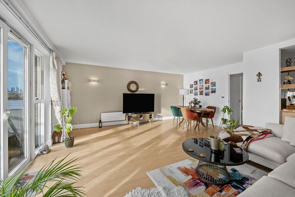 Property photo 1 of 12 Image