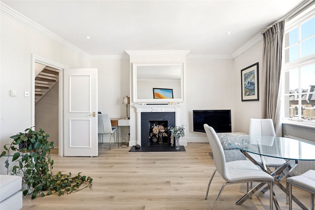 Property photo 1 of 16 Reception Room
