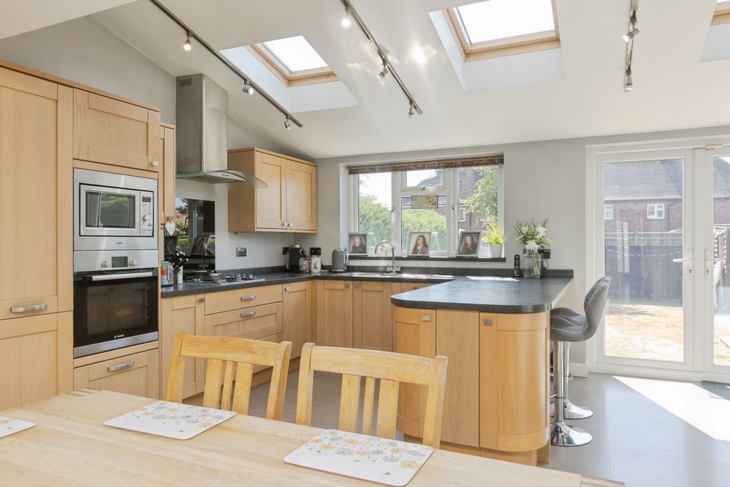 Property photo 1 of 20 1-16