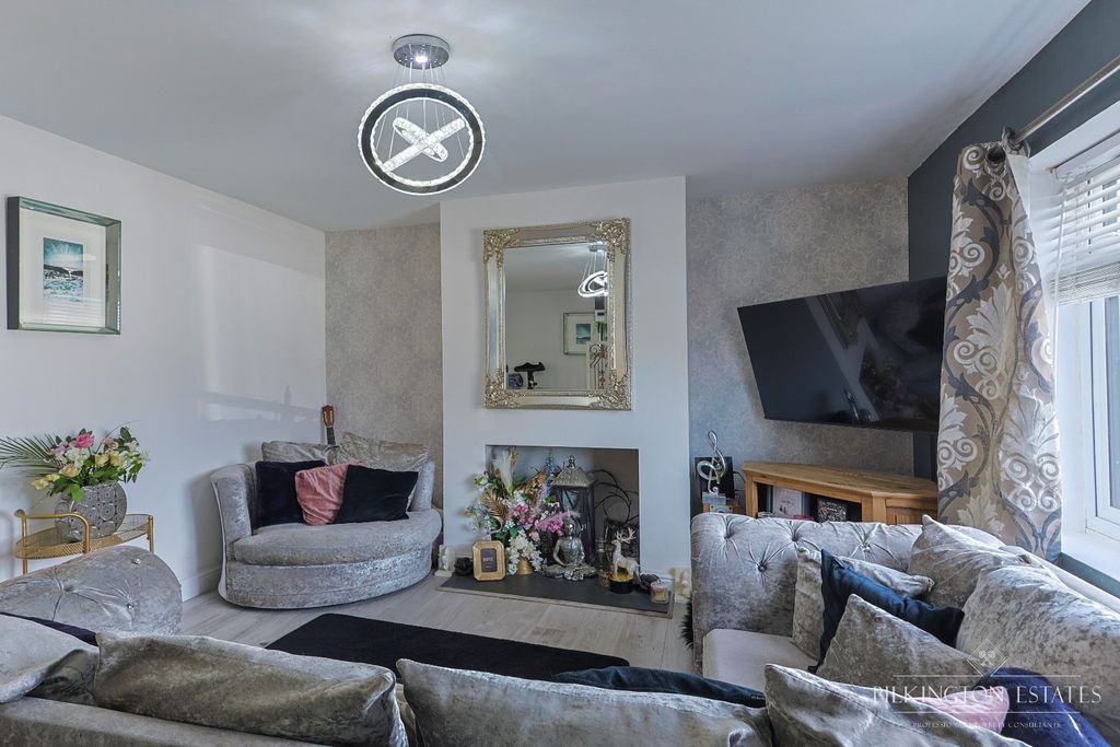 Property photo 2 of 12 5431231