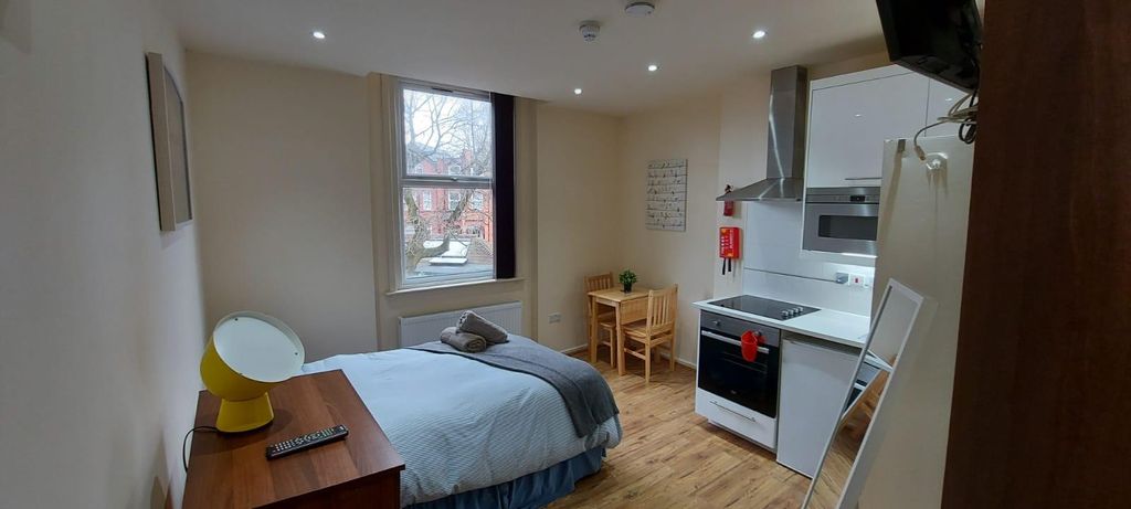 Property photo 2 of 5