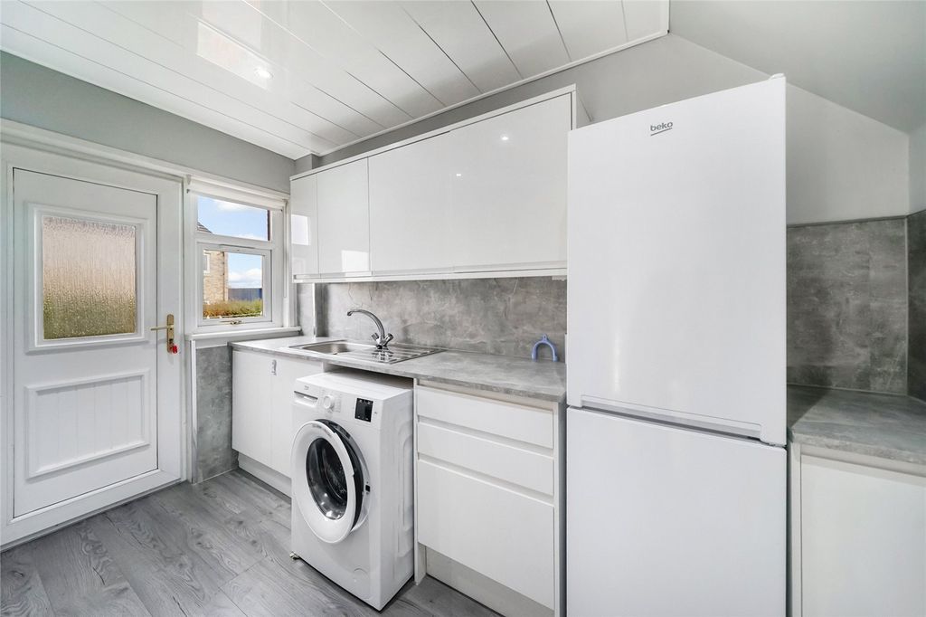 Property photo 3 of 21 Picture No. 07