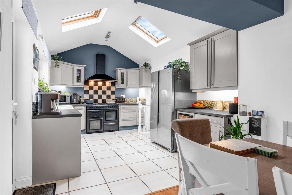Property photo 3 of 31 Internal-5.Jpg