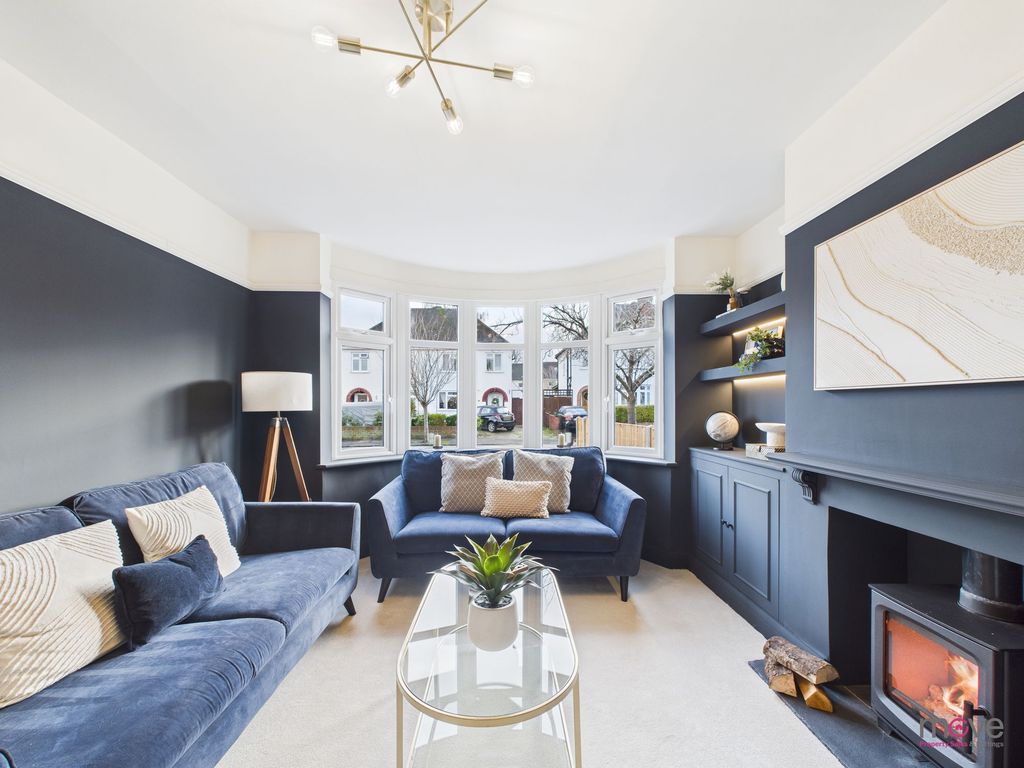 Property photo 3 of 20